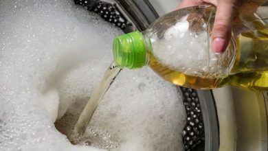 O Vinagre é a Chave para Roupas Mais Brancas e Toalhas Mais Macias, Mas a Maioria o Usa de Forma Incorreta. Veja a Forma Certa de Usá-lo