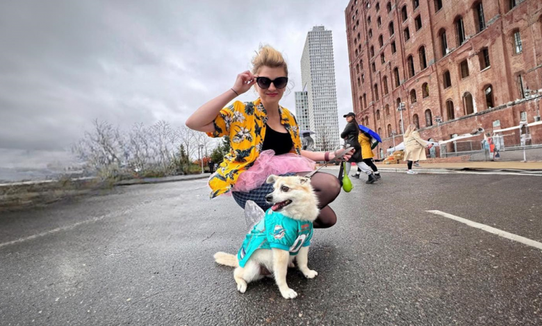Dona Presenteia Seu Cachorro com um Jantar de 9 Pratos no ‘Eleven Madison Bark’ para o 11º Aniversário Dona Presenteia Seu Cachorro com um Jantar de 9 Pratos no ‘Eleven Madison Bark’ para o 11º Aniversário