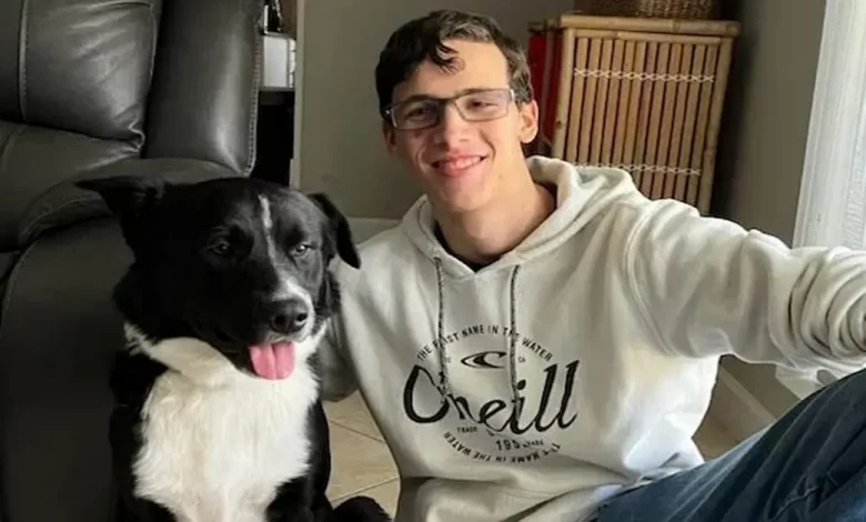 Um Adolescente Estava Tendo um AVC, mas Seu Cachorro Ajudou a Salvá-lo, Explica o Médico Um Adolescente Estava Tendo um AVC, mas Seu Cachorro Ajudou a Salvá-lo, Explica o Médico