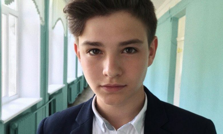 Fui chamada à escola por causa do mau comportamento do meu filho – e tudo ficou claro quando vi quem era o professor dele Fui chamada à escola por causa do mau comportamento do meu filho – e tudo ficou claro quando vi quem era o professor dele