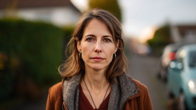 Meu marido foi embora para outra mulher… mas anos depois voltou com uma ameaça — e uma filha nos braços…