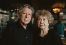 O marido ligou para seus pais pedindo ajuda, mas eles disseram que “devemos conquistar tudo sozinhos”