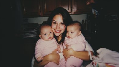 Meu marido me expulsou de casa com os gêmeos recém-nascidos. E 15 anos depois, ele voltou com um pedido que me deixou sem palavras