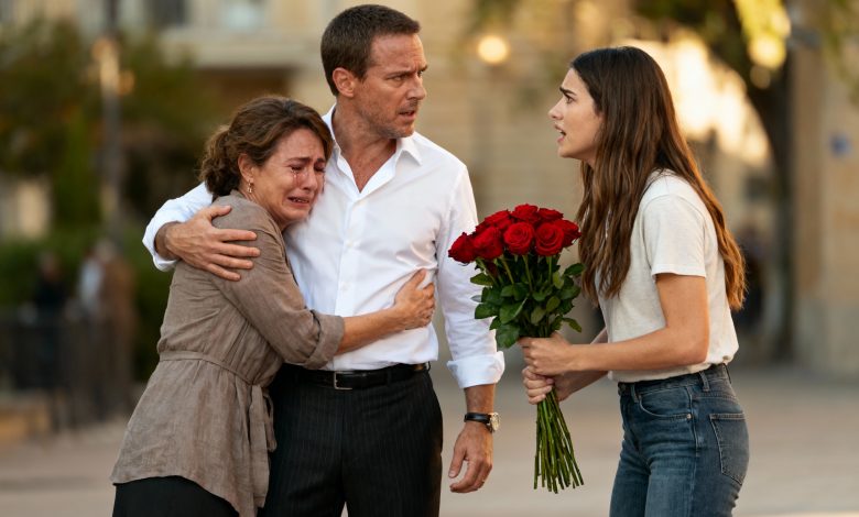 Quando eu tinha 20 anos, me apaixonei por um homem com mais de 40. No dia em que o apresentei à minha família, minha mãe correu para abraçá-lo e começou a chorar. Acontece que ele não era ninguém menos que…