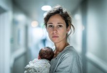 No dia em que eu estava dando à luz nosso filho, ele deveria estar ao meu lado. Ele dizia que “já estava a caminho”… Mas uma hora depois eu descobri a verdade, depois da qual meu mundo desabou…