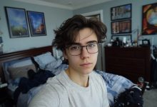 Meu filho de quinze anos começou a ficar na escola até mais tarde todos os dias. Ele me dizia — na biblioteca, treino, tutor. Eu me orgulhava da sua responsabilidade. Até que o diretor da escola me ligou e perguntou: “Por que seu filho está faltando às aulas nos últimos dois meses? …