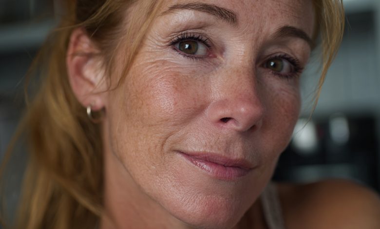 Eu entrei abruptamente no quarto do meu filho pensando que o pegaria com a namorada em algo inapropriado. O que eu vi me fez sentir como uma completa idiota Eu entrei abruptamente no quarto do meu filho pensando que o pegaria com a namorada em algo inapropriado. O que eu vi me fez sentir como uma completa idiota