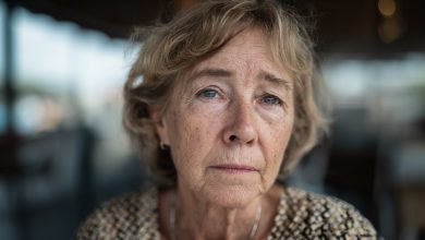 Minha neta disse que tem vergonha de mim. Porque eu não pareço uma «avó moderna»