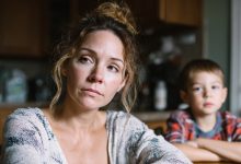 Cinco anos se passaram desde que meu ex-marido deixou de pagar pensão alimentícia para o nosso filho. Mas uma simples frase de uma amiga me levou a tomar uma atitude que fez com que ele começasse a implorar para que eu parasse…