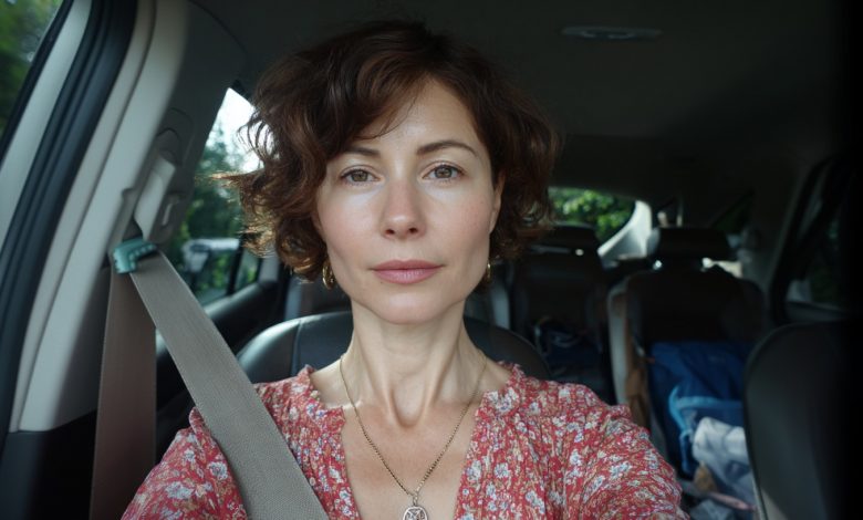 Um vizinho pediu o meu carro para ir às compras e, duas horas depois, a polícia ligou-me dizendo: «Tem problemas. Não faça nada imprudente»…