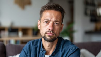 Comecei a namorar uma mulher (tenho 34 anos, ela tem 43). Após 1,5 meses, não aguentei e a deixei. Vou contar por quê…