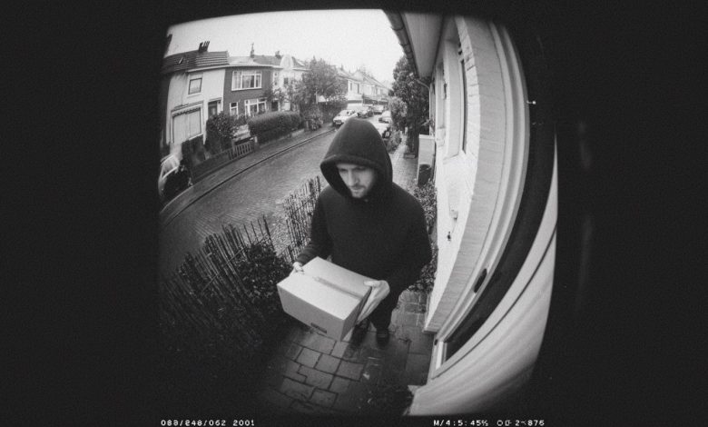 Minhas encomendas desapareciam uma após a outra. Eu encontrei uma maneira de pegar o ladrão…