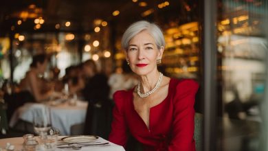 A sogra sempre me humilhava por eu ser “apenas uma professora” em uma escola comum. Por anos, eu suportei seus ataques até que um dia meu sogro interviu…