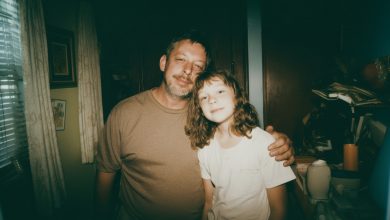 Durante dez anos criei a filha da minha amada que faleceu — e no Dia de Ação de Graças ela disse que iria morar com o pai biológico