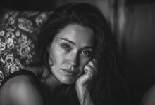 Meu marido me contou que minha melhor amiga estava tentando seduzi-lo, e eu fiquei chocada com sua audácia, então planejamos uma forma de dar a ela uma lição…