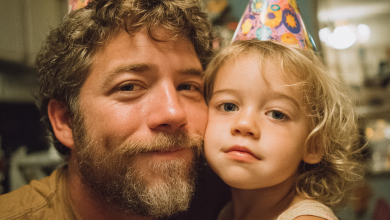 Na véspera de Natal, tive um pneu furado em uma estrada deserta – ao meu lado, encontrei uma caixa que mudou minha vida para sempre