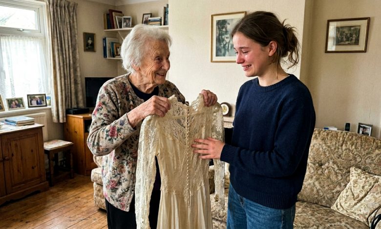 Decidi usar o vestido de noiva da minha avó em sua homenagem – mas, ao ajustá-lo, encontrei uma nota escondida que revelou a verdade sobre meus pais