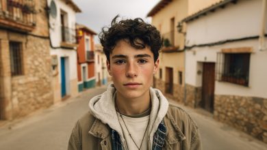 Eu Criei o Filho da Minha Irmã por 18 Anos — Então Ele Olhou Nos Meus Olhos e Disse: “Você É Um Estranho Para Mim Agora”