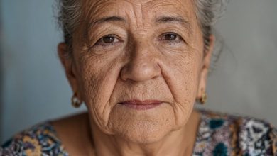 Eu transferi meu apartamento para o nome do meu neto porque meu filho disse que seria melhor para os impostos. Agora, quando eu quero ir visitá-los durante as festas, minha nora diz que não há espaço.