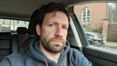 Adotei quatro irmãos que estavam prestes a ser separados — e um ano depois, uma desconhecida me revelou a verdade sobre os pais deles