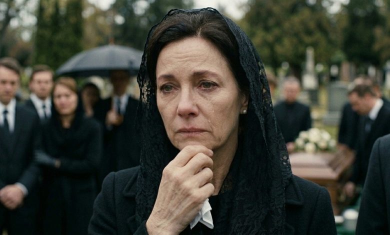 Durante dez anos, eu enviava dinheiro ao meu irmão todo mês. Aí ele apareceu num funeral de Mercedes.