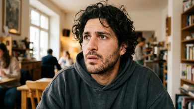 O meu sogro ligou-me e pediu que eu fosse com urgência — quando entrei em casa, percebi que a minha mulher sabia porque eu estava a ir e tinha ficado calada esse tempo todo