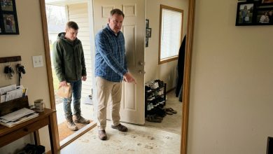 Ele Expulsou o Noivo da Filha Por Causa das Botas Sujas. Na Manhã Seguinte, o Homem Voltou.