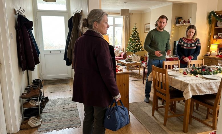 Eu transferi meu apartamento para o nome do meu neto porque meu filho disse que seria melhor para os impostos. Agora, quando eu quero ir visitá-los durante as festas, minha nora diz que não há espaço.