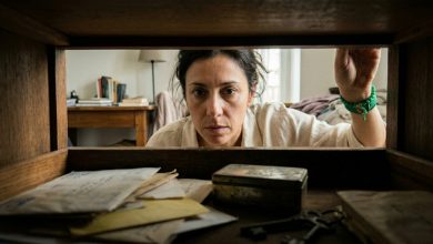 Meu Marido Pediu Para Eu Não Abrir Uma Gaveta na Mesa Dele. Eu Não Abri Por Sete Anos. Então, Eu Abri.