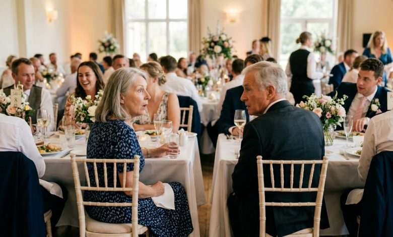 Depois de anos de solidão, aceitei um convite de casamento. Na mesa ao meu lado estava o homem que havia saído da minha vida sem uma palavra em 1987.