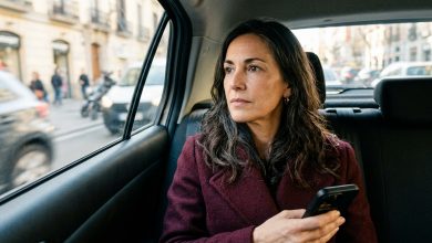 O meu filho explicou que seria melhor transferir a casa de campo para o nome dele — “é só por causa dos impostos, mãe, não se preocupe” — eu concordei em ir ao notário, mas, no caminho, tomei uma decisão que ele não previu.