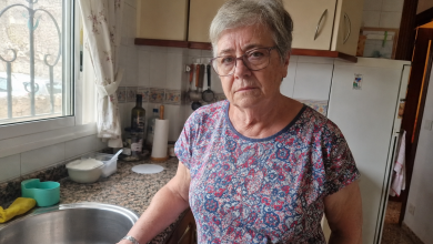Os meus filhos convidaram-me por primeira vez em anos para umas férias junto a um lago, mas no segundo dia puseram sobre a mesa documentos sobre a minha casa e a minha pensão
