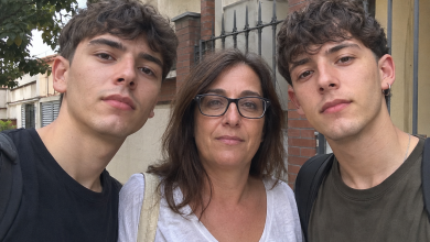 Durante vinte anos da minha vida dediquei-me a criar dois meninos que não levavam o meu sangue, sem que ninguém me exigisse isso, sem que nenhum papel me obrigasse a fazê-lo